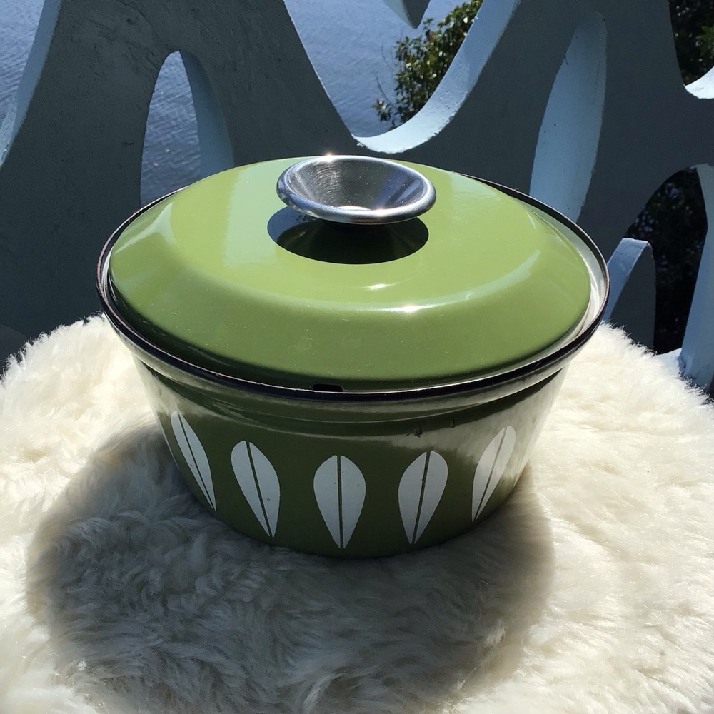 Catherineholm Vintage Enamel Lotus Lidded Green Pot Dish Made in Norway